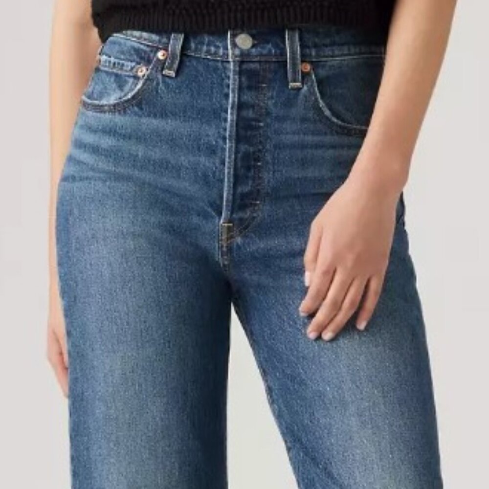 Levi's